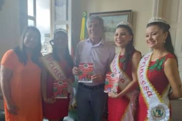 CORTE DIVULGA FESTA DA MELANCIA NA REGIÃO