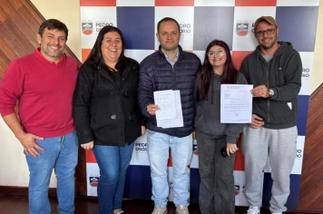 MORADORAS LEVAM SOLICITAÇÕES DO BAIRRO SANTA TERESA