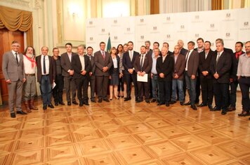 Prefeito se reúne com Governador e deputados em Porto Alegre
