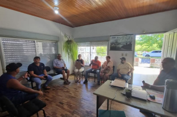 VICE-PREFEITO PARTICIPA DE REUNIÃO DO COMAGRO