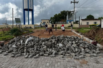 OBRA DE PAVIMENTAÇÃO DA RUA CÉLIO CERPA ESTÁ EM FASE FINAL