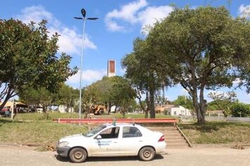 Prefeitura avança na nova iluminação da Praça da Igreja