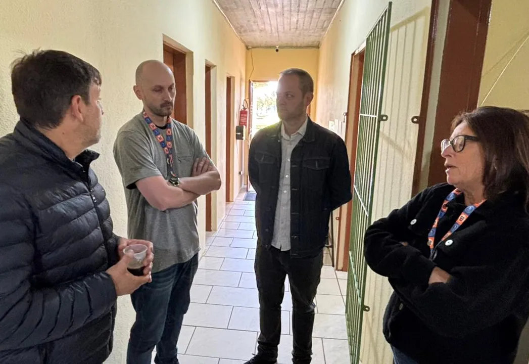 Centro de Fisioterapia recebe visita da administração