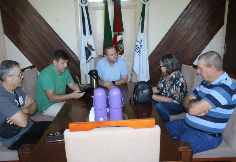 Visita dos artesãos do município