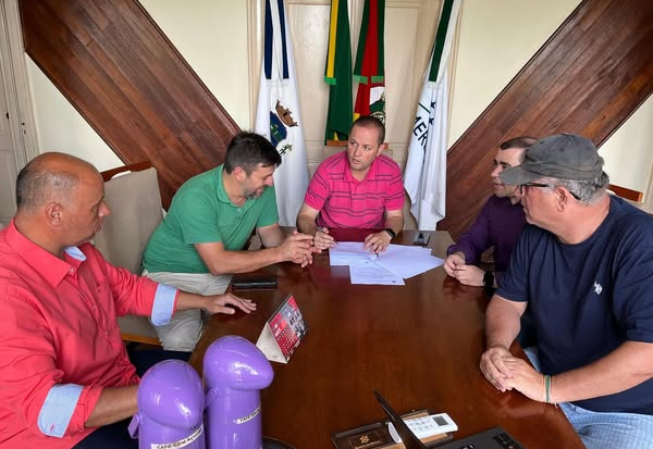 PREFEITO ENCAMINHA PL QUE AUMENTA SALÁRIO DOS ESTAGIÁRIOS DE PEDRO OSÓRIO