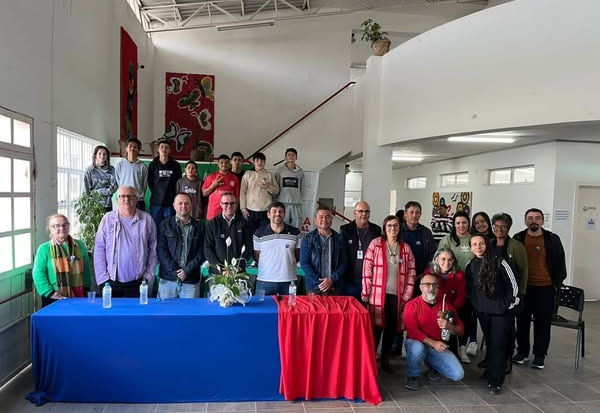 PREFEITO PARTICIPA DO LANÇAMENTO DO PROJETO VEREADOR MIRIM