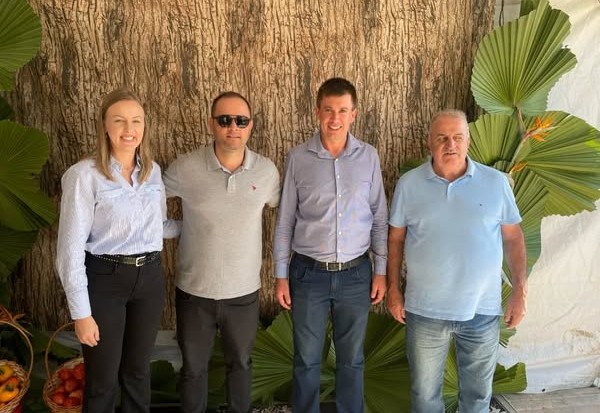 COMITIVA DE PEDRO OSÓRIO PARTICIPA DE COMEMORAÇÕES EM ARROIO DO PADRE