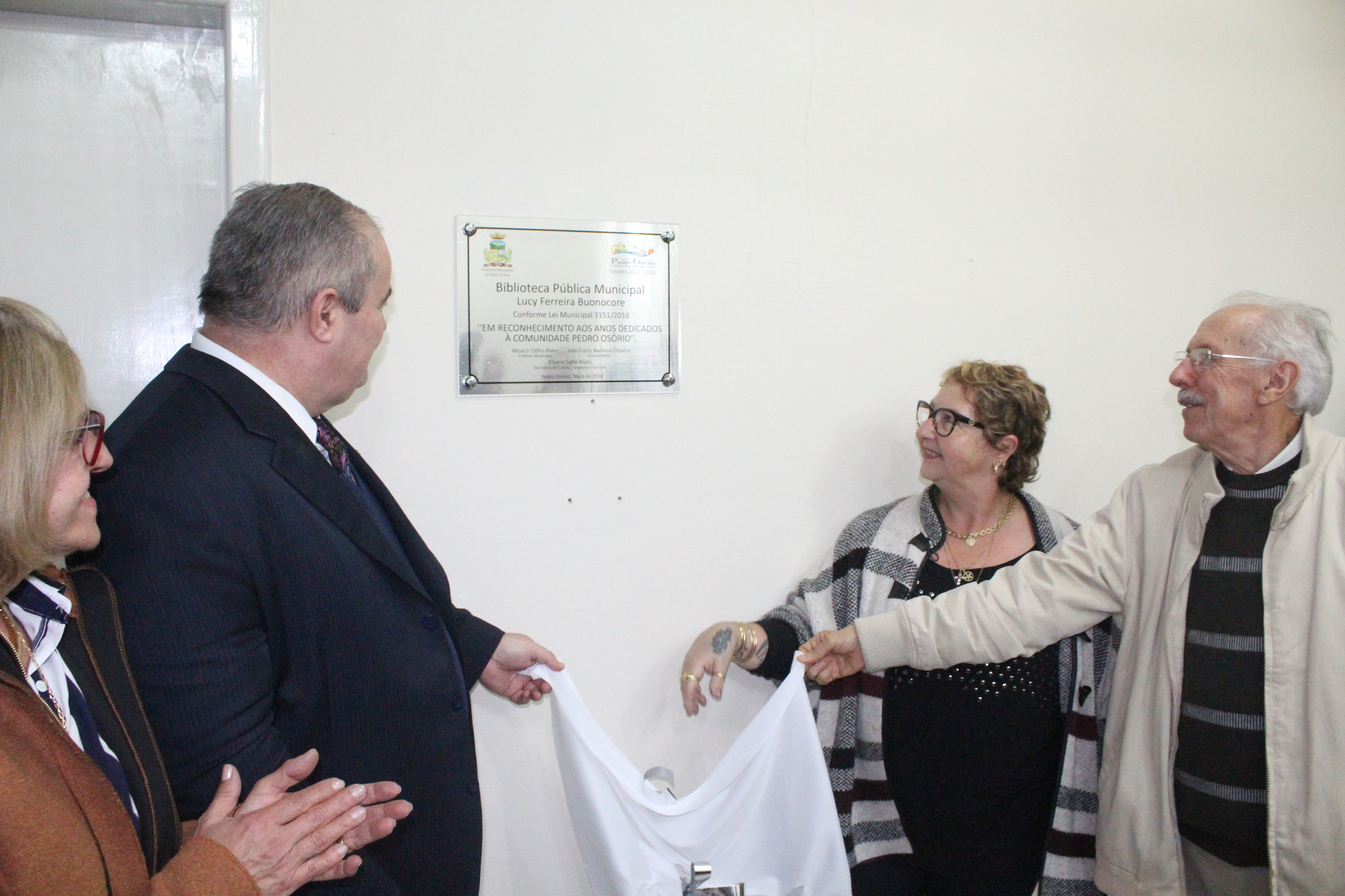 Solenidade denomina Biblioteca Municipal com o nome de Lucy Ferreira Buonocore