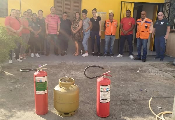 PREFEITO PARTICIPA DE PALESTRA SOBRE PREVENÇÃO DE INCÊNDIOS