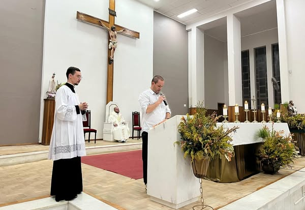 PROCISSÃO LUMINOSAS MARCA CELEBRAÇÃO DO DIA DO PADROEIRO EM PEDRO OSÓRIO