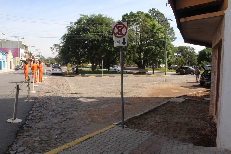 Foram retomadas as obras na Alan Kardec