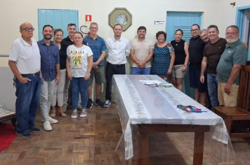 PREFEITO E VICE PARTICIPAM DA ASSEMBLEIA DO LAR SÃO FRANCISCO