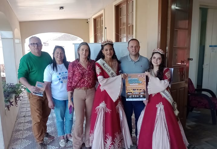 PREFEITURA RECEBE VISITA DA CORTE MUNICIPAL DE MORRO REDONDO E CONVITE DO 37º ANIVERSÁRIO DO MUNICÍPIO