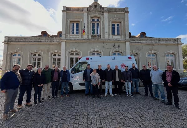 PEDRO OSÓRIO RECEBE NOVA AMBULÂNCIA