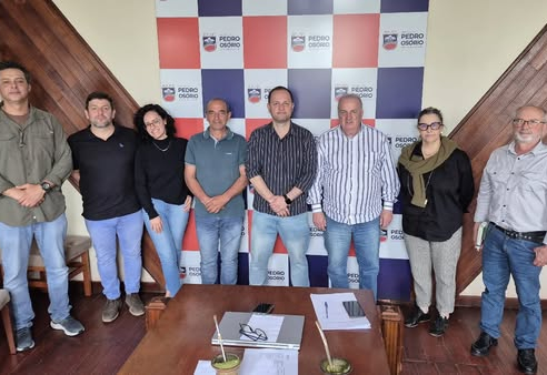 PEDRO OSÓRIO E CERRITO DISCUTEM A CRIAÇÃO DE COOPERATIVA DE RECICLAGEM MISTA