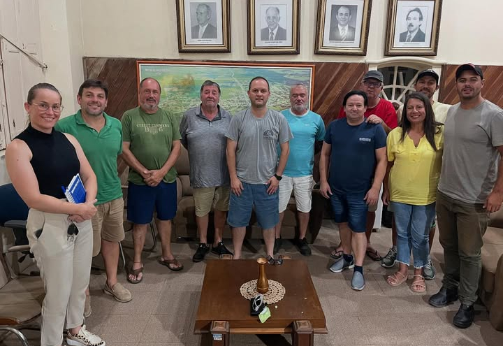 COMISSÃO AVALIA 22 FESTA DA MELANCIA E PROJETA 2026